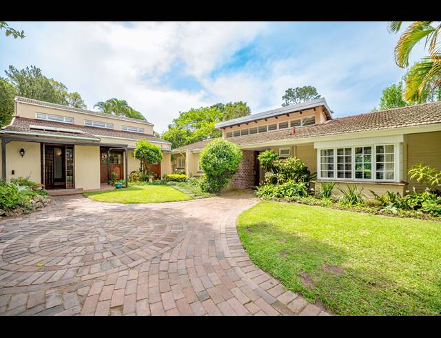 4 BEDROOM HOUSE FOR SALE IN COWIES HILL